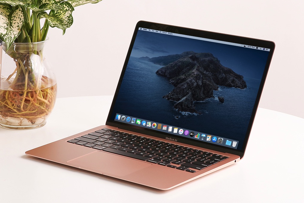 MacBook Air 13-inch 2020