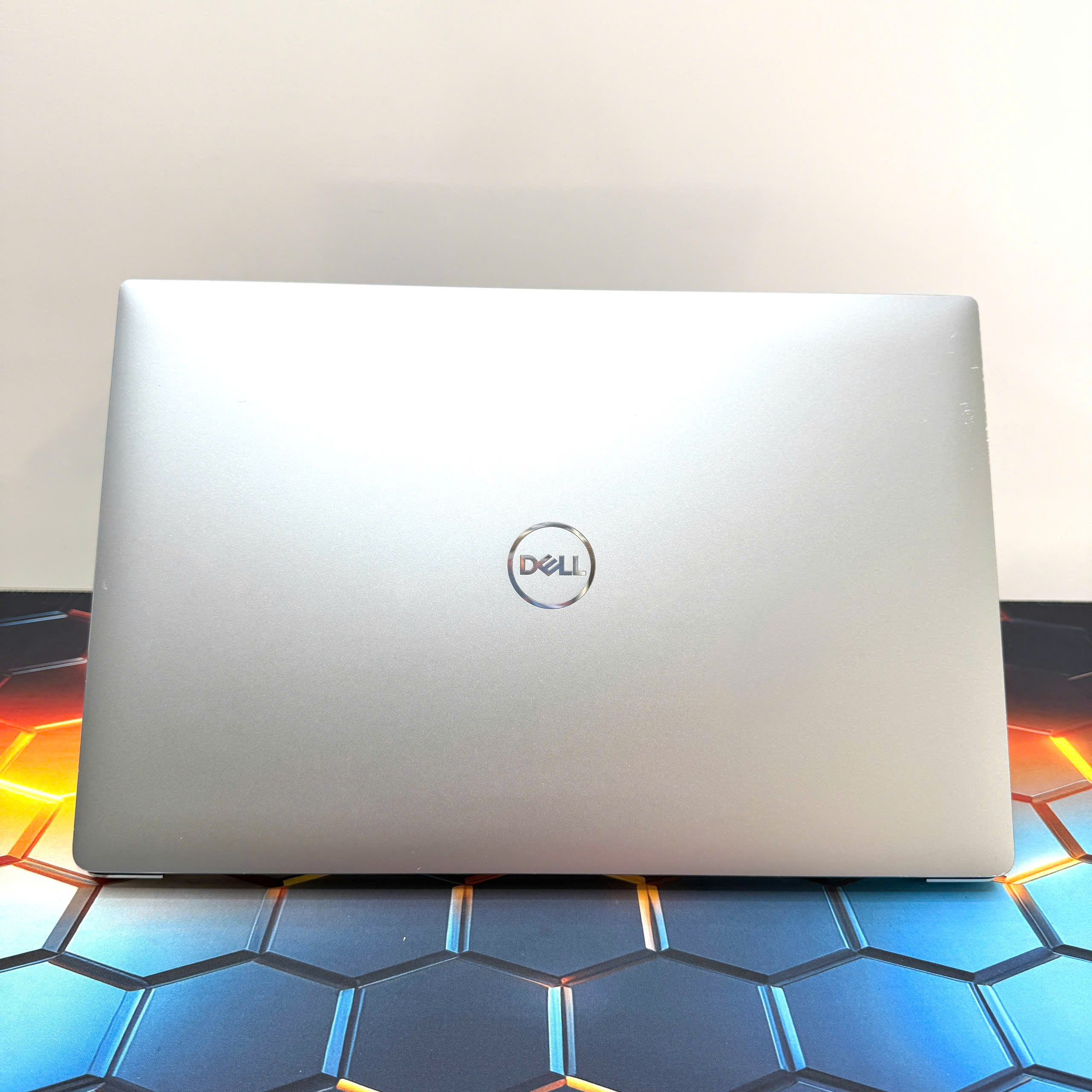 Dell Precision 5540 Core i7-9750H 16GB 512GB Quadro T1000 4GB 15.6 FHD+ - Hình ảnh 3